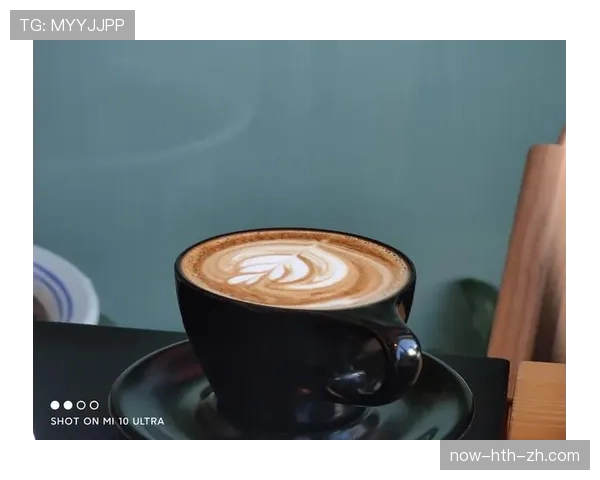 刷到吴柳芳随手拍的咖啡账单 那一行数字把我手机银行都吓关了